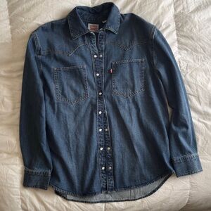 Levi's Teodora Western Shirt: Verified Vintage Top
Size: S
